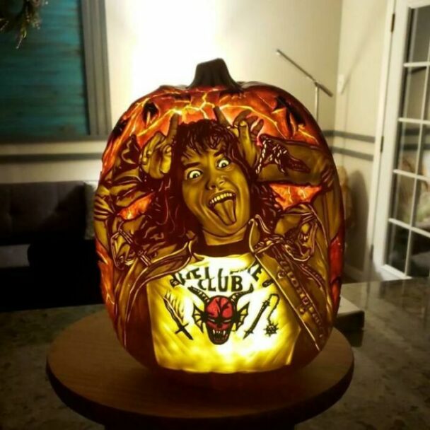 40 Pumpkin Carving Masterpieces From Artistic People Who Know There Way