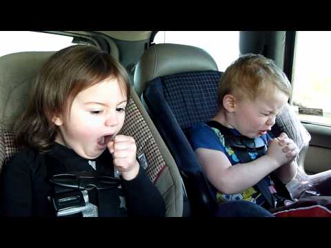 3 yr old, Lukas Payne matches Jonathan Davis' "Falling away from me"