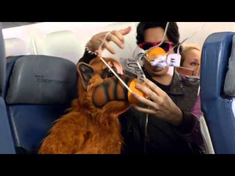 Delta's 80's In-Flight Safety Video