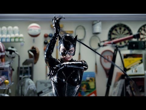 Meow scene: Catwoman in the mall | Batman Returns (4k Remastered)