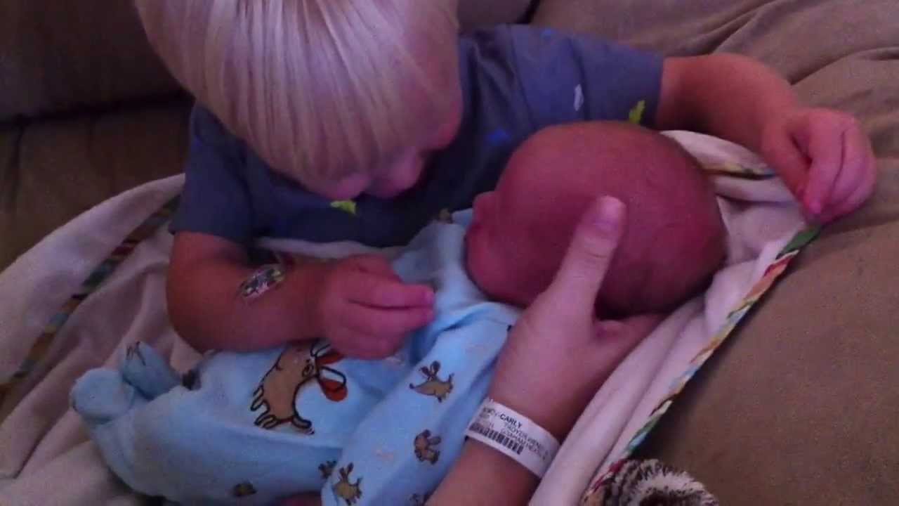 Everett Meeting Baby Brother Cole for the First Time