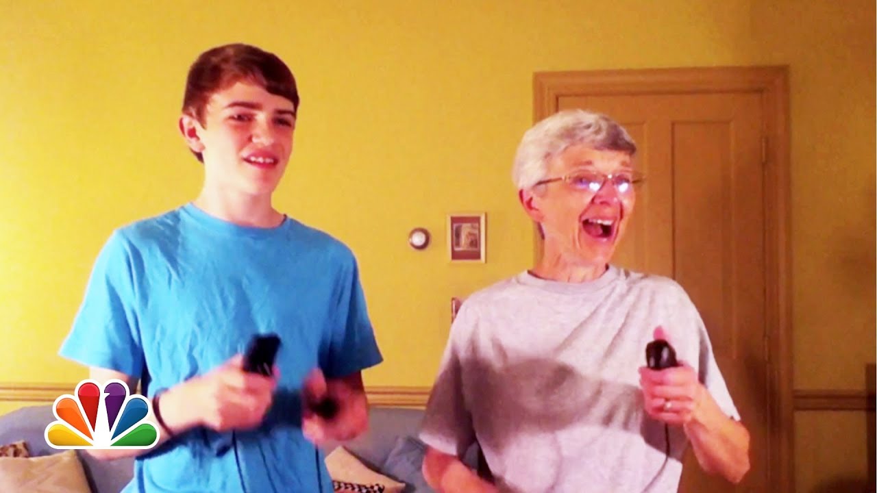 Gaming With My Mom (Late Night with Jimmy Fallon)
