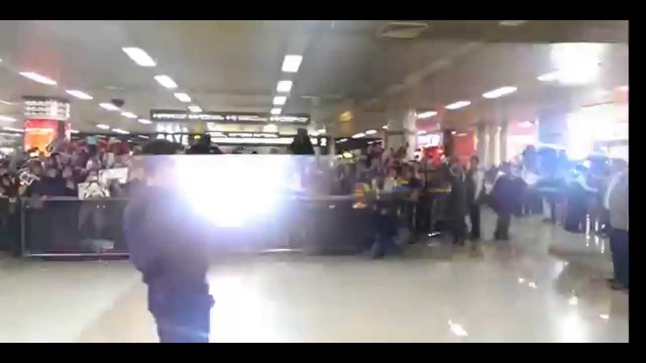 RDJ Arrives in South Korea
