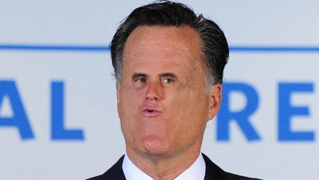 17 Photos of Mitt Romney With a Tiny Face