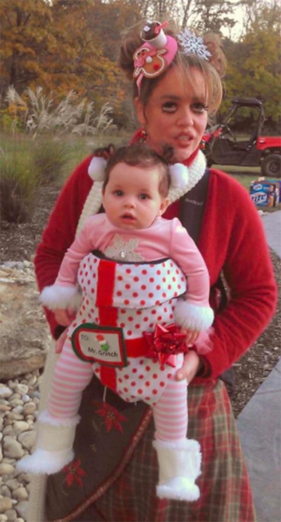 16 Parents Who Brilliantly Incorporated Their Baby Into Their Halloween