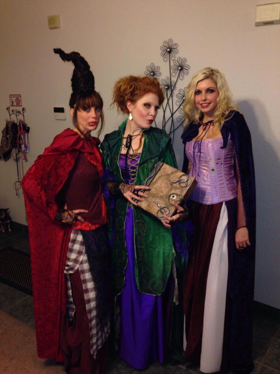 21 Group Halloween Costumes That Are Just Perfect