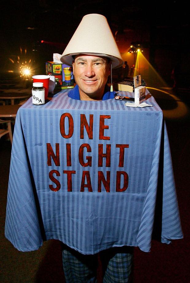 20 Pun Filled Halloween Costumes Pleated Jeans 20 Pun Filled Halloween Costumes Pleated Jeans