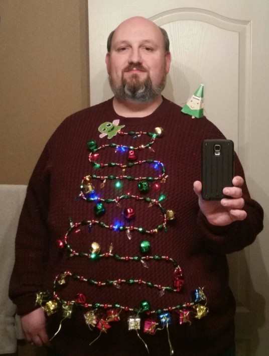 17 Outrageously Ugly Christmas Sweaters