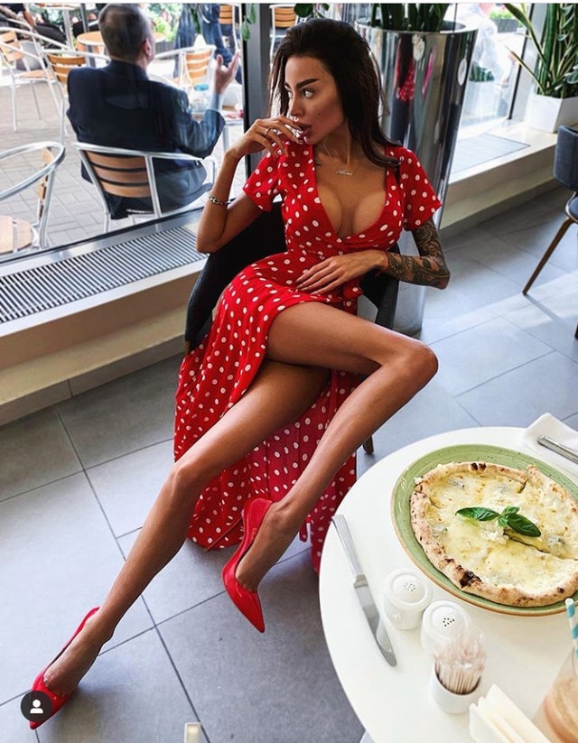 bad photoshop, photoshop fails, fails, wtf, facetune