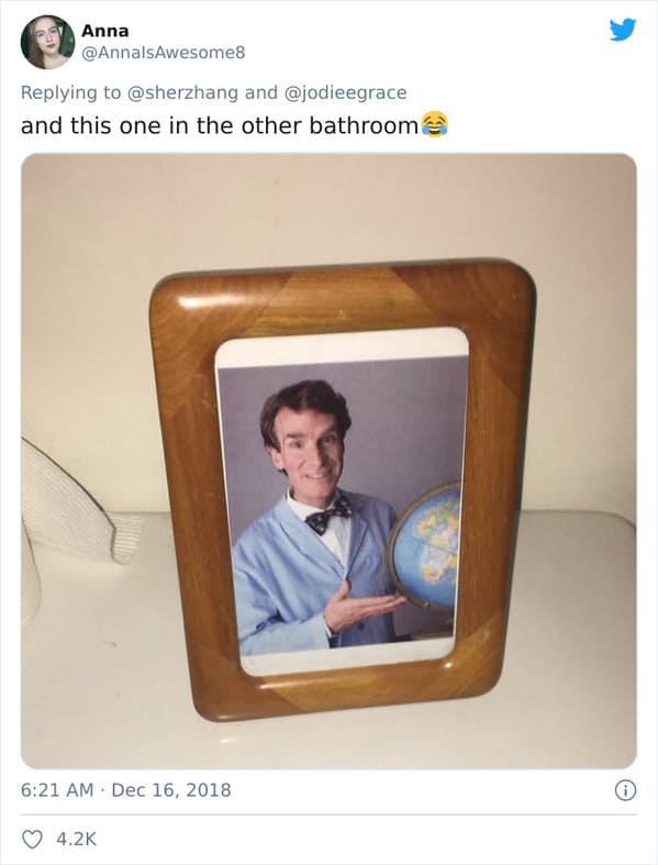 People On Twitter Share The Most Bizarre Things They've Found In Men's Bathrooms (50 Tweets) - Jarastyle