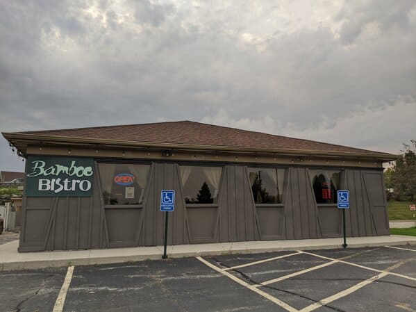 Used to be a Pizza Hut, twitter account about Pizza Hut new businesses, funny photos, pics of weird buildings, funny, lol