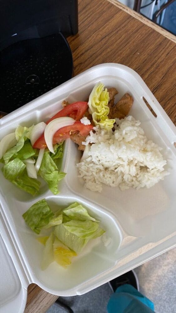 Patients Are Sharing The Worst Hospital Food They ve Been Served 65 Pics 20-times-hospitals-surprised-their-patients-with-the-worst-meals-demilked