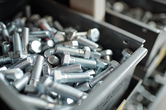 malicious compliance karen - drawer of bolts