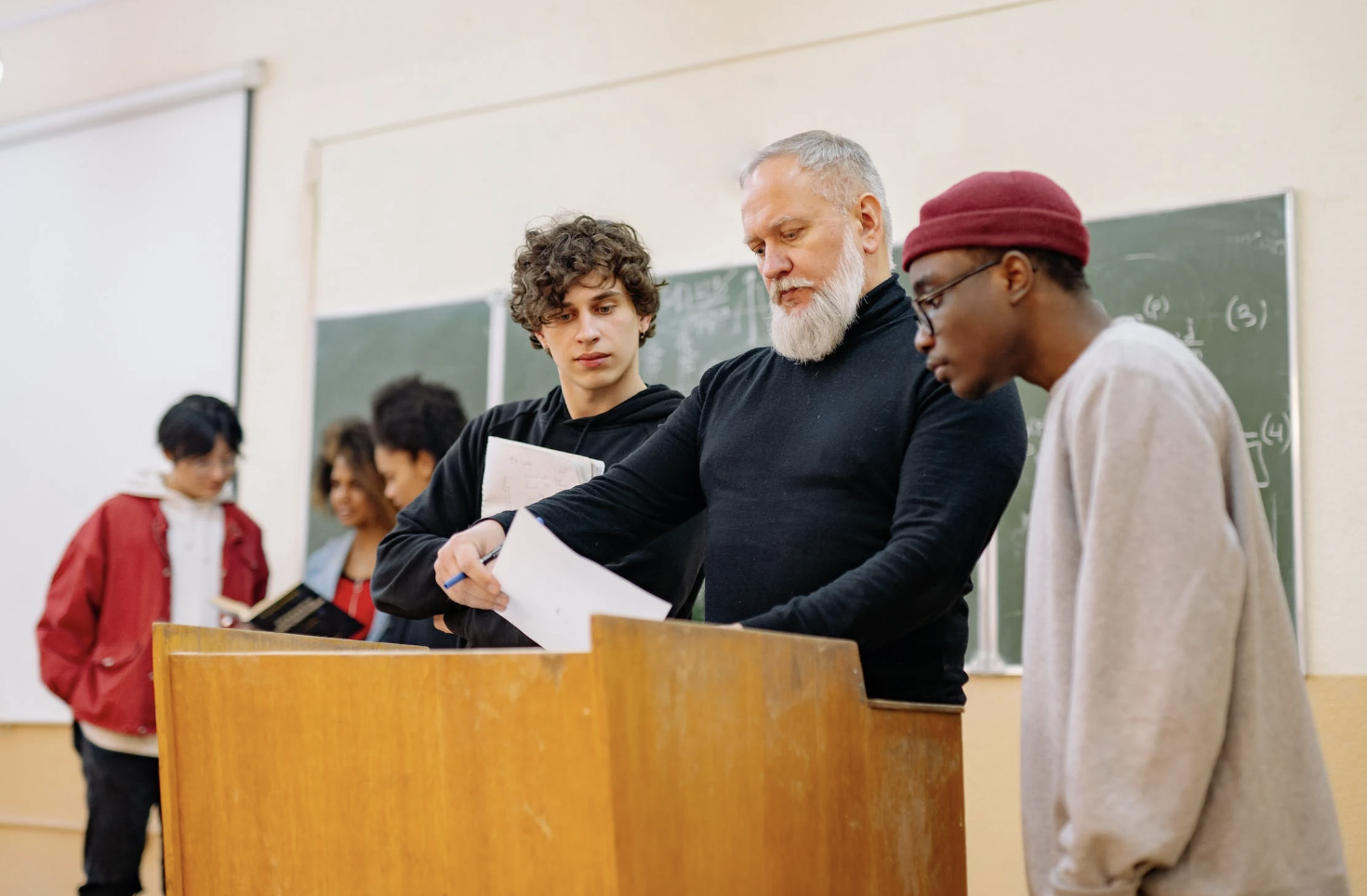 Student Gets Pro Revenge On Professor Who Would Rather Pontificate Than Just Teach The Class - Jarastyle