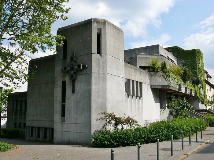 35 Best Examples Of Brutalist Architecture That Prove Brutalism Is Beautiful - Jarastyle