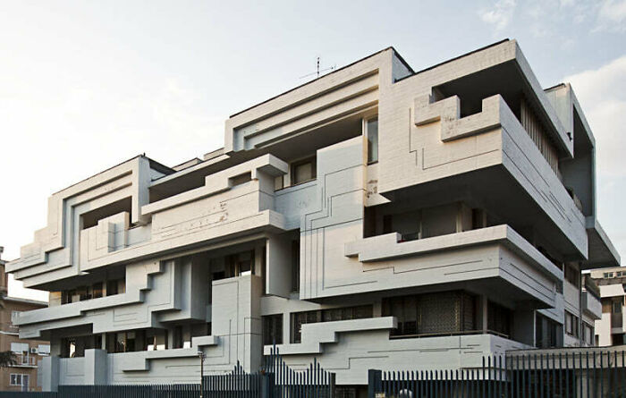 35 Best Examples Of Brutalist Architecture That Prove Brutalism Is Beautiful - Jarastyle