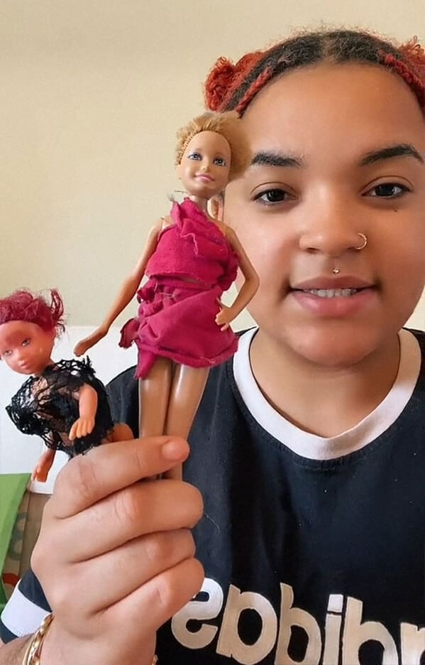 Barbie-Inspired Trend Has People Sharing "Weird Barbies" And Here Are 30 Of The Creepiest — If You Can Handle It - Jarastyle