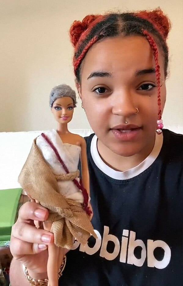 Barbie-Inspired Trend Has People Sharing "Weird Barbies" And Here Are 30 Of The Creepiest — If You Can Handle It - Jarastyle