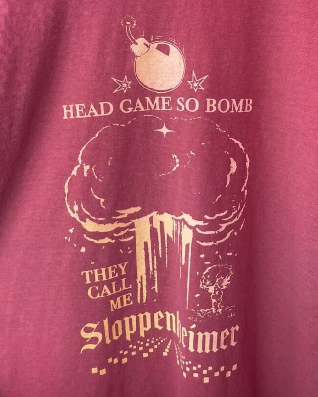 40+ Funny And Utterly Insane "Shirts That Go Hard" Spotted In Public
