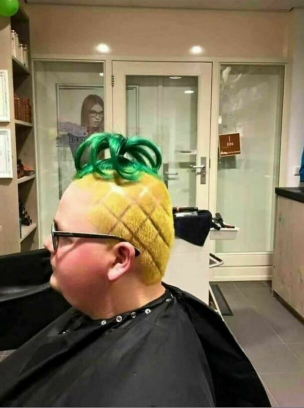 45 Random Pictures That Need No Context To Make You Laugh Today