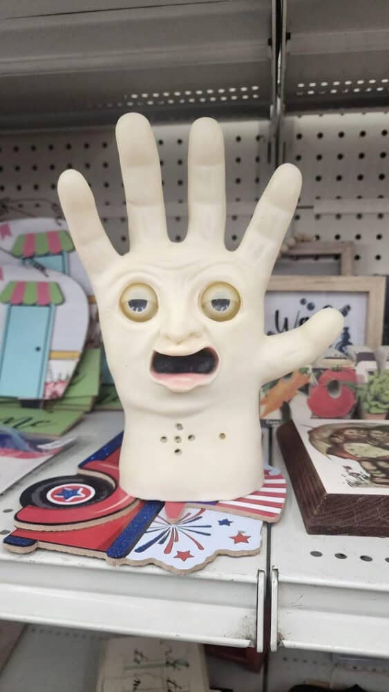 40 Funny And/Or Random Pictures To Enhance Your Weekend Scroll
