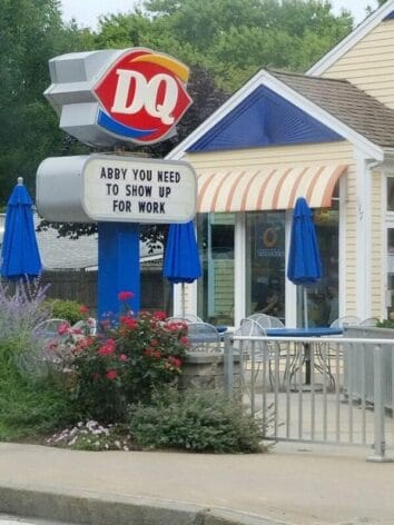 50 Times Fast Food Signs Were Funnier Than They Had Any Right To Be