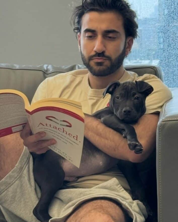 'Hot Dudes Reading' Instagram Proves Books And Square Jawlines Are The
