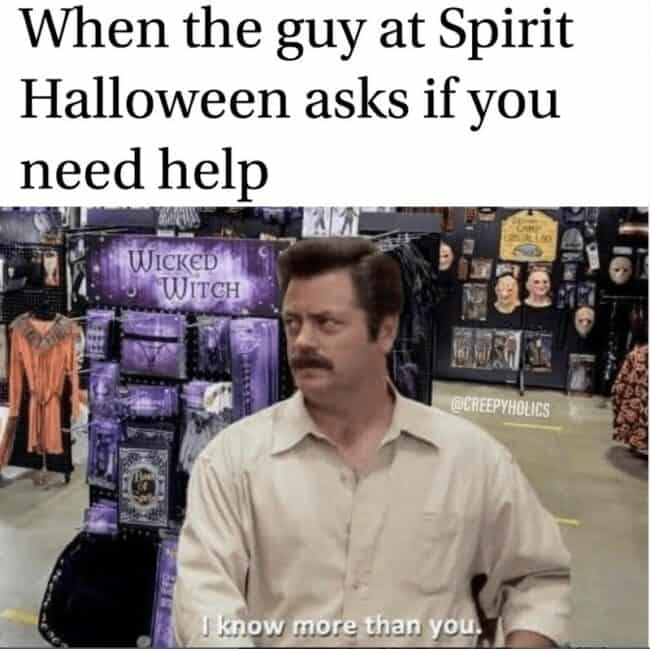 30 Hilariously Spooky Halloween Decoration Memes We've Had Up Since ...