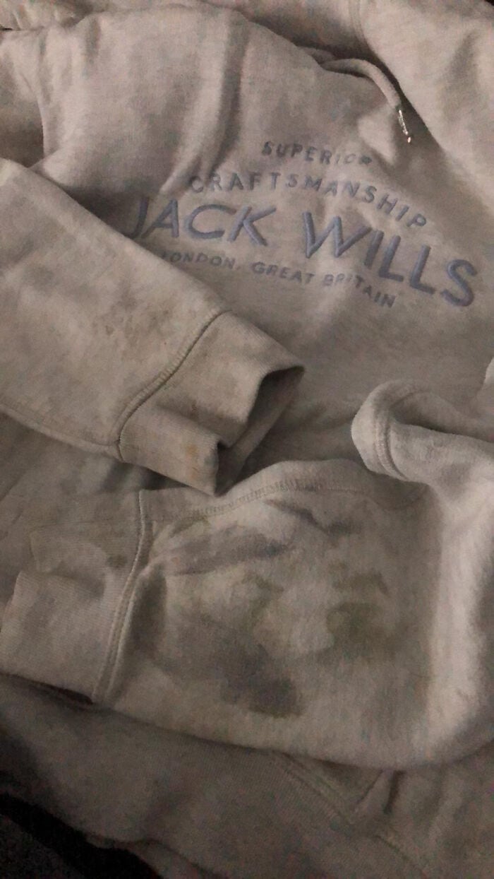 Comfortable Jack Wills sweatshirt with logo detail.