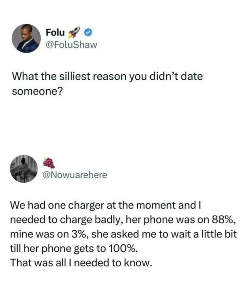 Twitter comment about a charger and phone battery percentages.