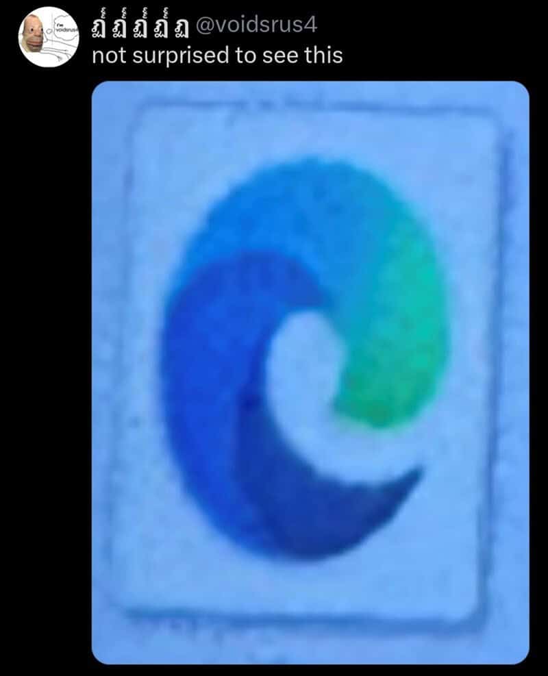 Google Chrome logo with a green and blue swirl on a white background.