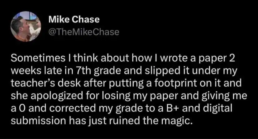 A tweet about writing a paper late and losing it, affecting the grade.