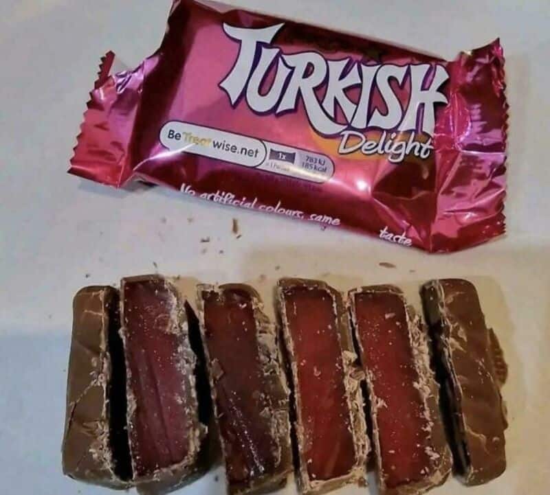 Torkish Delight chocolate bar with five pieces and packaging above.