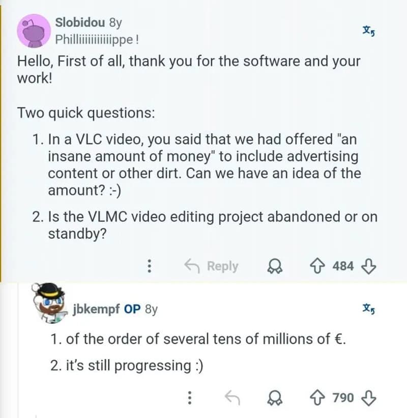 Reddit comments discussing software and video projects, with user Slobidou thanking for the work.