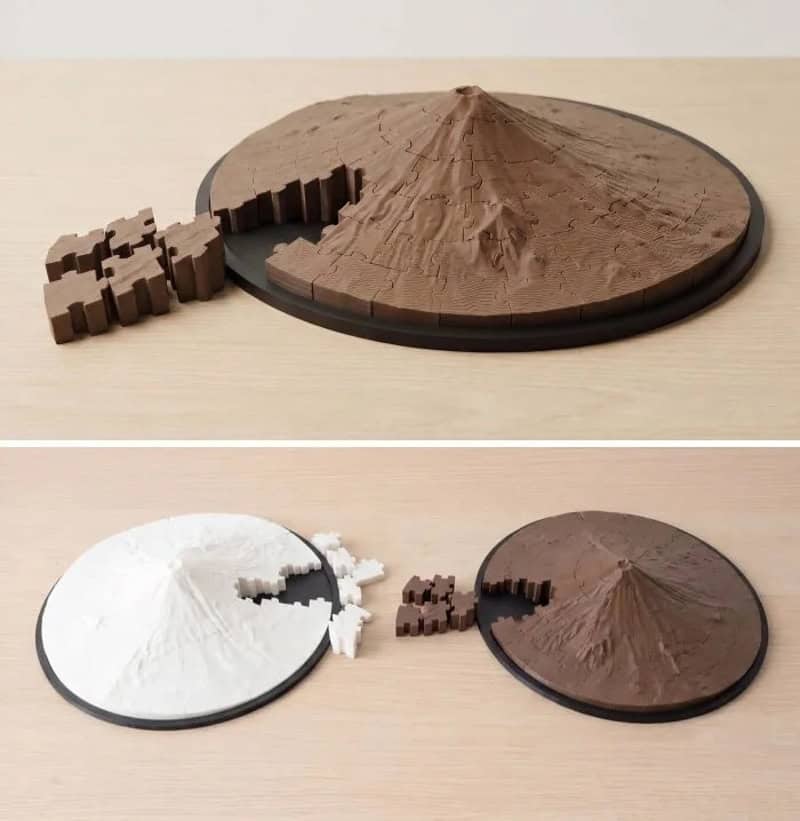 3D printed mountain and island models with matching terrain pieces.