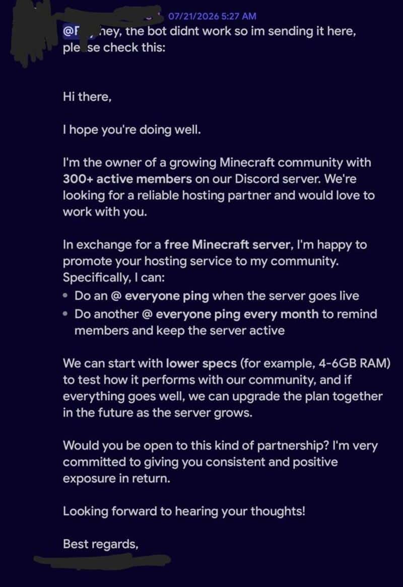 Minecraft server hosting offer with 300+ members and free server promotion.