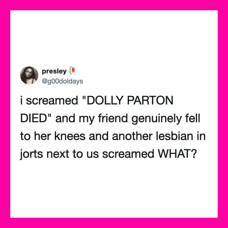 Tweet about screaming 'DOLLY PARTON DIED' and a friend falling to her knees.
