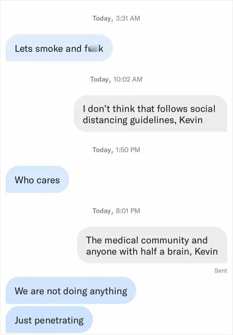 Text conversation about smoking, social distancing, and medical opinions.
