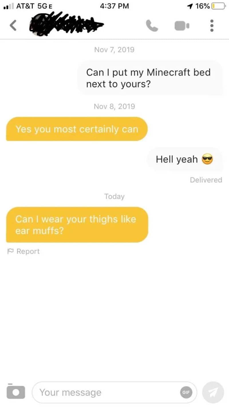 Text conversation about Minecraft bed and wearing thighs like ear muffs.